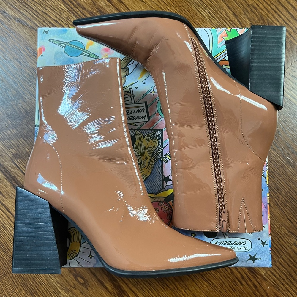 Jeffrey Campbell- LA Siren Bootie in Tan Patent